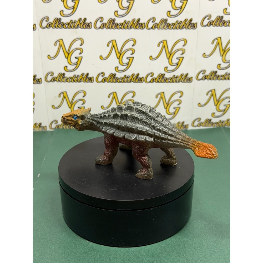 TM Ankylosaurus Dinosaur Action Figure 2009 Brown Grey Armored Toy 1997-P3